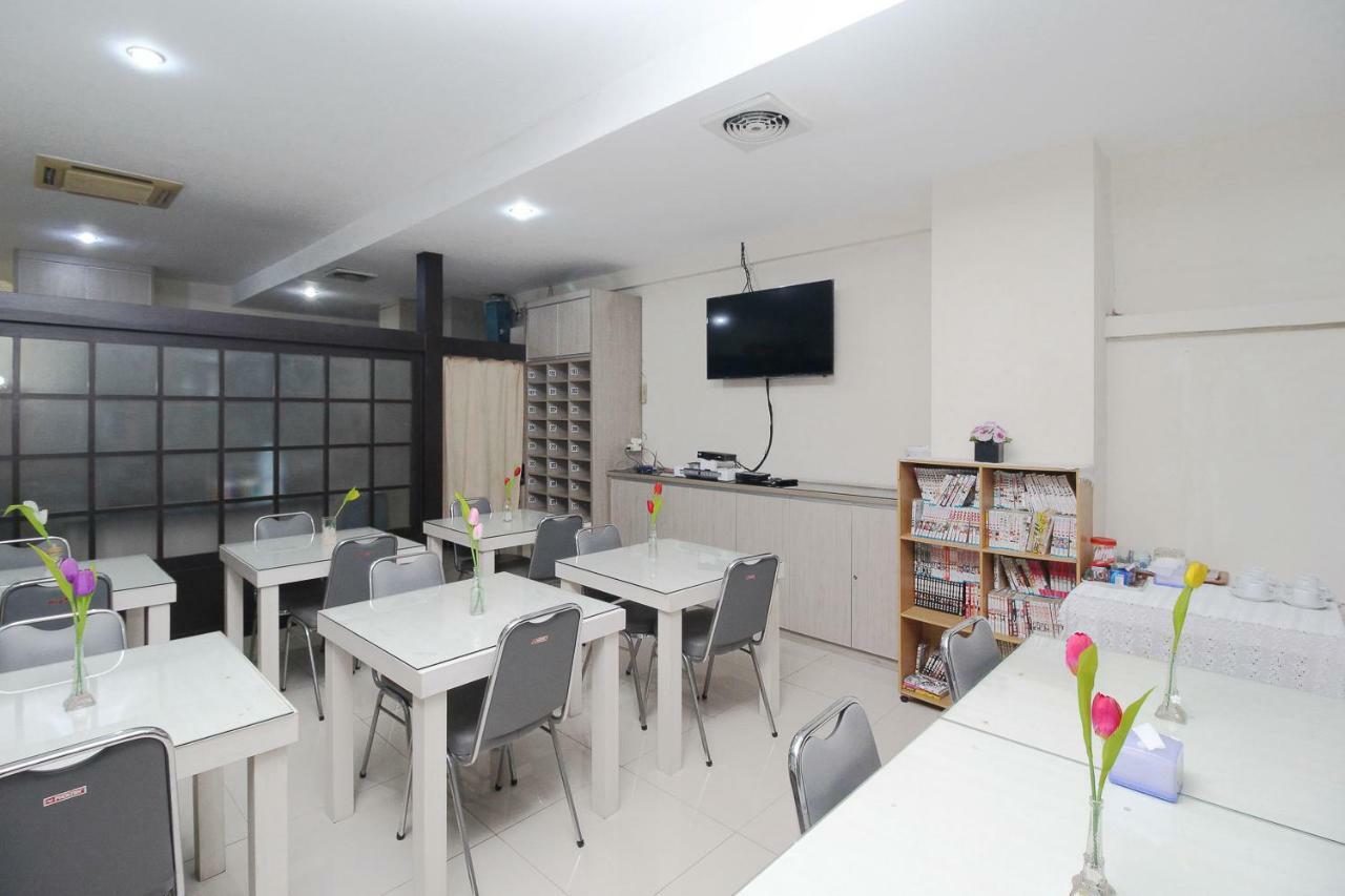 Blossom Resident Blok M Jakarta Exterior photo